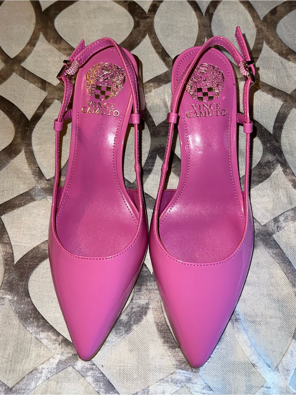 NWT Vince Camuto Haslie Pink Patent Leather Slingback Block Heels.